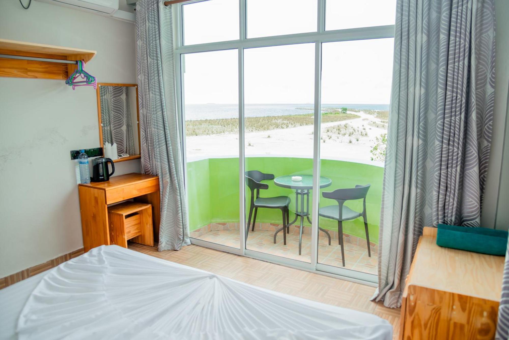 Casa di 320 m² con 11 camera Guraidhoo  Esterno foto